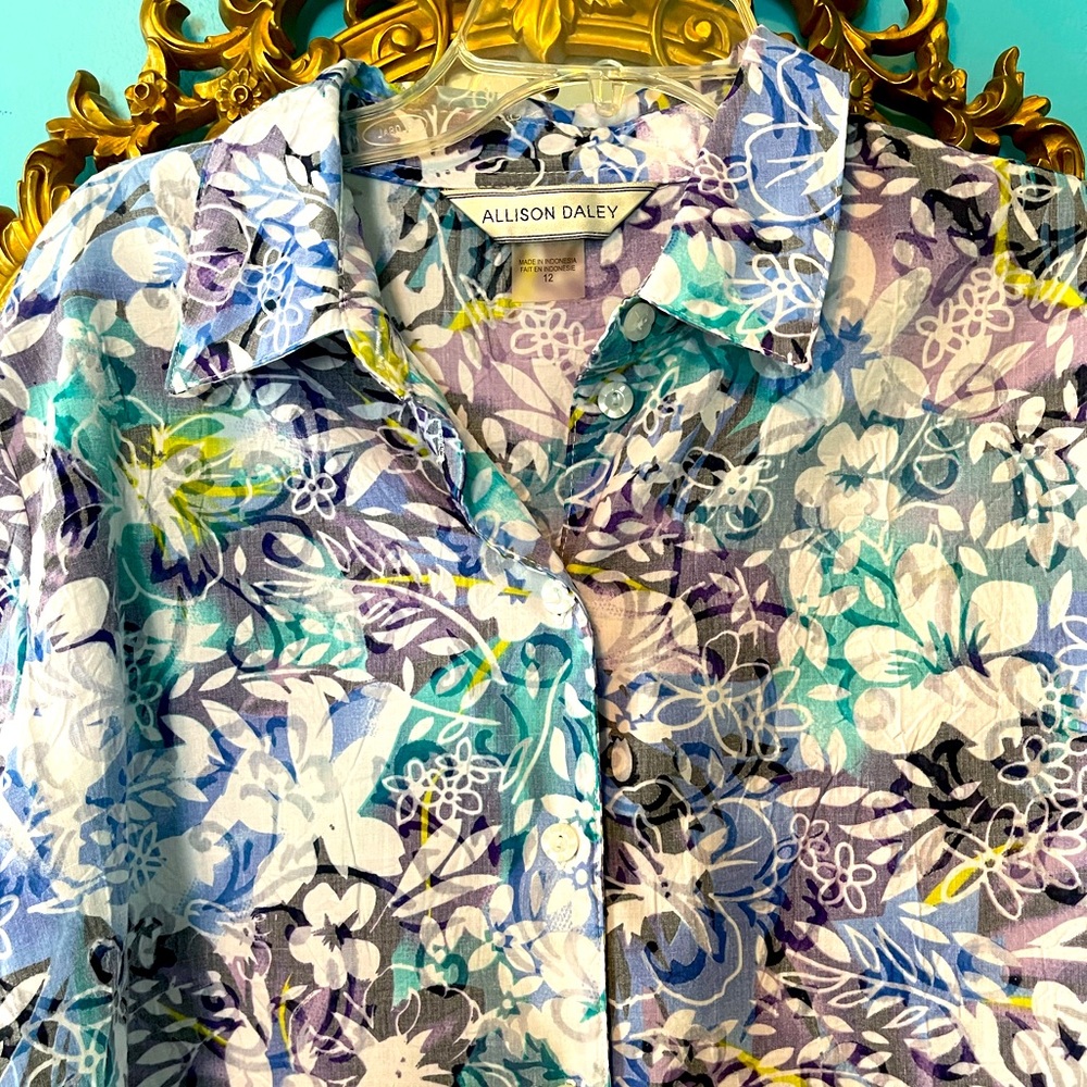 Floral Button Down 3/4 Sleeve - Picture 3 of 12